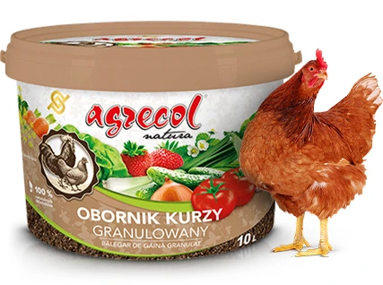 Granulowany obornik kurzy Agrecol Natura 10 L, opakowanie z ilustracją warzyw i kurczaka stojącego obok produktu.